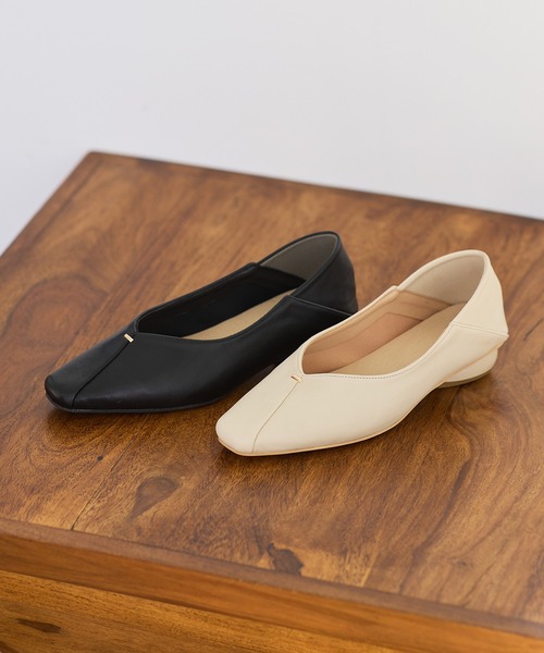 Juze(ジュゼ)の「Vカットバブーシュパンプス(パンプス・レディース・キナリ/ブラック・S/M/L)」の3枚目の写真