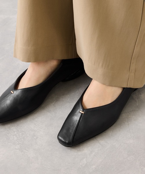 Juze(ジュゼ)の「Vカットバブーシュパンプス(パンプス・レディース・キナリ/ブラック・S/M/L)」の19枚目の写真