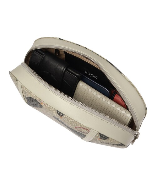 HIROKO HAYASHI（ヒロコハヤシ）の「MERLO（メルロ）クロワッサンバッグ（ハンドバッグ・レディース・オレンジ系1・00）」の9枚目の写真