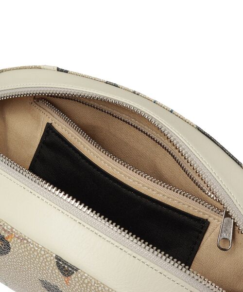 HIROKO HAYASHI（ヒロコハヤシ）の「MERLO（メルロ）クロワッサンバッグ（ハンドバッグ・レディース・オレンジ系1・00）」の10枚目の写真