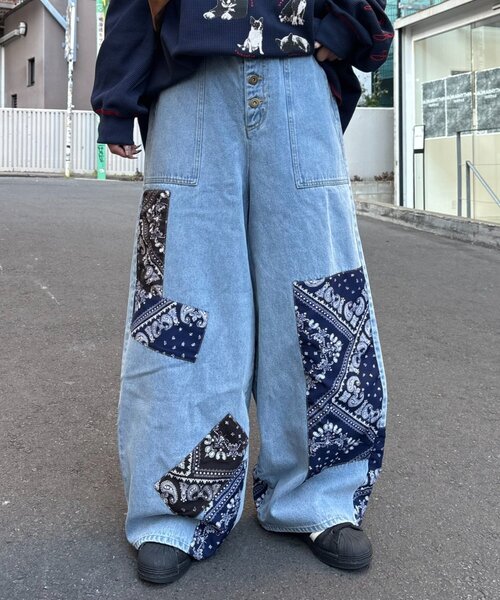 SOUNDSGOOOOD(サウンズグッド)の「【SOUNDSGOOOOD】バンダナデニムパンツ(デニムパンツ・レディース・インディゴブルー・ONE SIZE)」の2枚目の写真