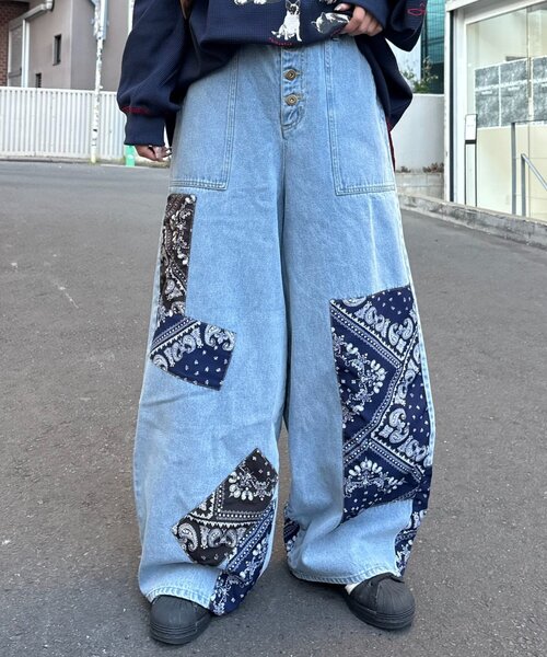 SOUNDSGOOOOD(サウンズグッド)の「【SOUNDSGOOOOD】バンダナデニムパンツ(デニムパンツ・レディース・インディゴブルー・ONE SIZE)」の3枚目の写真
