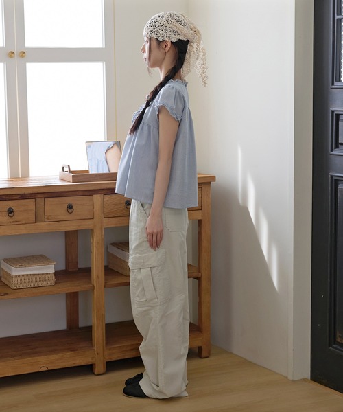 UNE MANSION（ユヌマンション）の「ラブリーフリルリボンレイヤードシャツブラウス（Tシャツ/カットソー・レディース・グレー/スカイブルー・FREE）」の12枚目の写真
