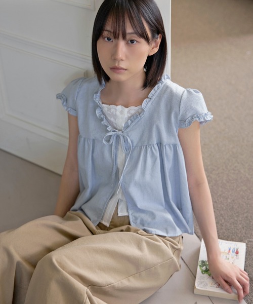 UNE MANSION（ユヌマンション）の「ラブリーフリルリボンレイヤードシャツブラウス（Tシャツ/カットソー・レディース・グレー/スカイブルー・FREE）」の10枚目の写真