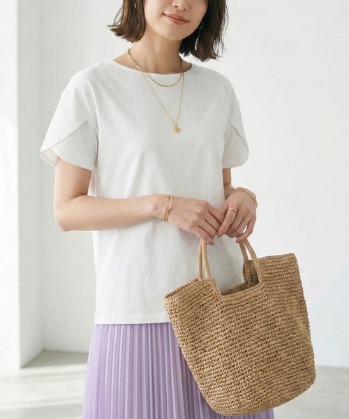 Belta attrice(ベルタアトリーチェ)の「チューリップ袖 フレアスリーブ Tシャツ カットソー シルケットコットン 半袖 上品 きれいめ フェミニン 大人可愛い(Tシャツ/カットソー・レディース・スモークピンク/ブルー/ネイビー/ホワイト・FREE)」の1枚目の写真