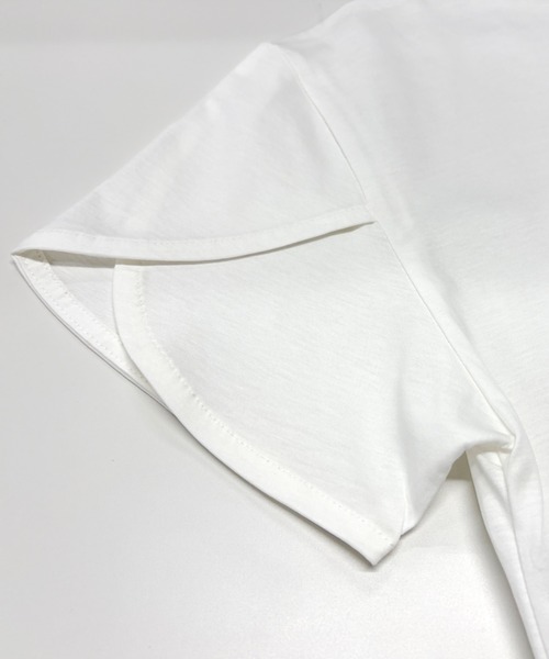 Belta attrice(ベルタアトリーチェ)の「チューリップ袖 フレアスリーブ Tシャツ カットソー シルケットコットン 半袖 上品 きれいめ フェミニン 大人可愛い(Tシャツ/カットソー・レディース・スモークピンク/ブルー/ネイビー/ホワイト・FREE)」の11枚目の写真