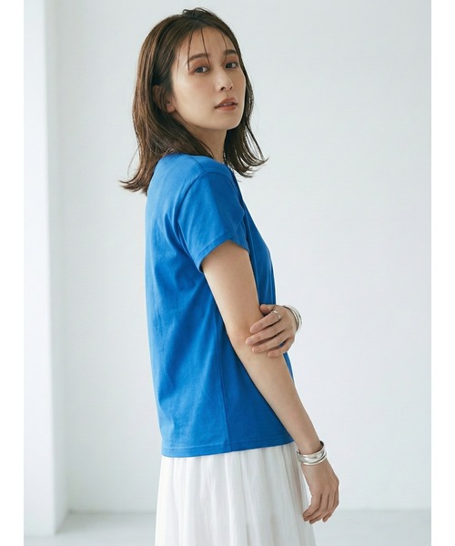 Belta attrice(ベルタアトリーチェ)の「チューリップ袖 フレアスリーブ Tシャツ カットソー シルケットコットン 半袖 上品 きれいめ フェミニン 大人可愛い(Tシャツ/カットソー・レディース・スモークピンク/ブルー/ネイビー/ホワイト・FREE)」の6枚目の写真