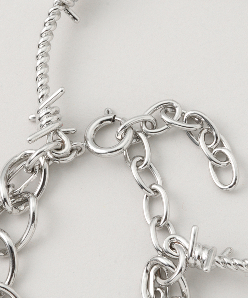 BASICKS（ベイシックス）の「BASICKS / ベイシックス Multi Charm Bracelet（ブレスレット・レディース・シルバー・FREE）」の3枚目の写真