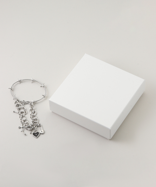 BASICKS（ベイシックス）の「BASICKS / ベイシックス Multi Charm Bracelet（ブレスレット・レディース・シルバー・FREE）」の7枚目の写真