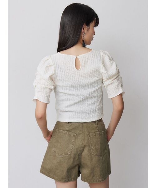 MURUA(ムルーア)の「シャーリングハーフトップス 夏服(Tシャツ/カットソー・レディース・ホワイト/ブラック・FREE)」の3枚目の写真