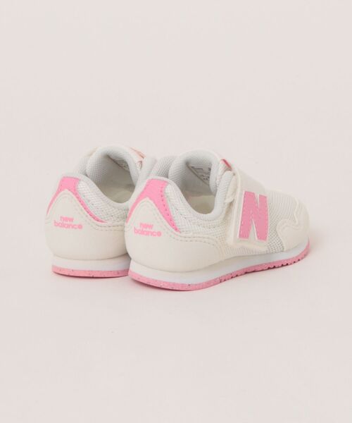 NEW BALANCE（ニューバランス）の「ニューバランス インファントシューズ I323（ベビーシューズ/ベビーソックス・キッズ・ホワイト・13.0cm/16.5cm/16.0cm/15.5cm/15.0cm/14.5cm/14.0cm/13.5cm/12.5cm/12.0cm）」の4枚目の写真