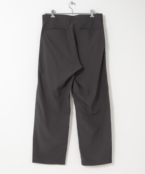 BURLAP OUTFITTER(バーラップアウトフィッター)の「『別注』BURLAP OUTFITTERR×DOORS SUPPLEX NYLON PANTS(その他パンツ・メンズ・チャコールグレー/ブラック・MEDIUM/LARGE/X-LARGE)」の14枚目の写真