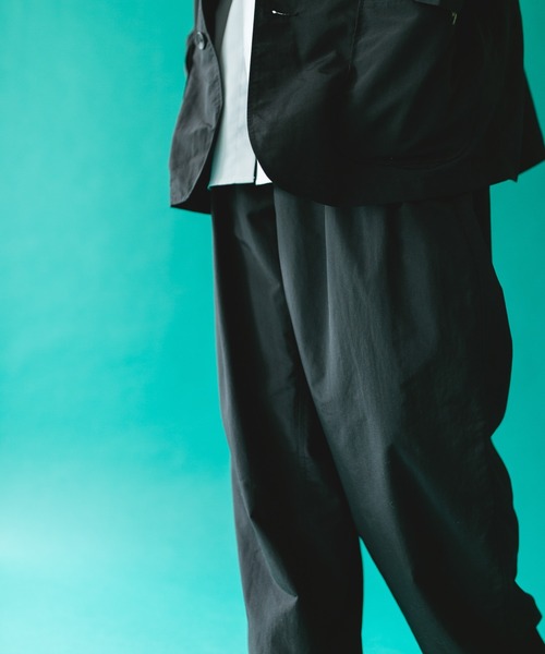 BURLAP OUTFITTER(バーラップアウトフィッター)の「『別注』BURLAP OUTFITTERR×DOORS SUPPLEX NYLON PANTS(その他パンツ・メンズ・チャコールグレー/ブラック・MEDIUM/LARGE/X-LARGE)」の7枚目の写真