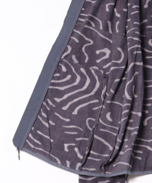 Quiksilver（クイックシルバー）の「Quiksilver メンズ NO DESTINATION FZ ジャケット アウター フリース/クイックシルバー総柄フルジップフリース（その他アウター・メンズ・グリーン系その他/パープル・MEDIUM）」の17枚目の写真