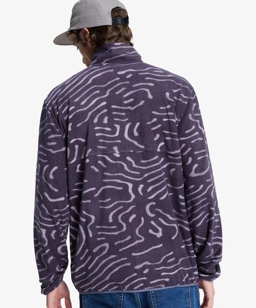 Quiksilver（クイックシルバー）の「Quiksilver メンズ NO DESTINATION FZ ジャケット アウター フリース/クイックシルバー総柄フルジップフリース（その他アウター・メンズ・グリーン系その他/パープル・MEDIUM）」の9枚目の写真