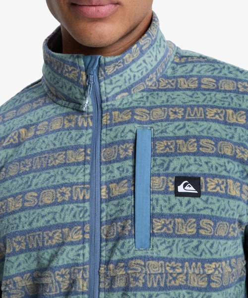 Quiksilver（クイックシルバー）の「Quiksilver メンズ NO DESTINATION FZ ジャケット アウター フリース/クイックシルバー総柄フルジップフリース（その他アウター・メンズ・グリーン系その他/パープル・MEDIUM）」の4枚目の写真