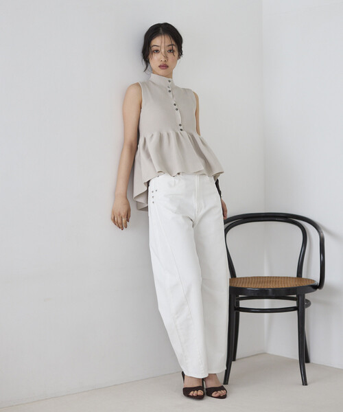 Firsthand（ファーストハンド）の「Firsthand/ファーストハンド ジャパンメイド ホールガーメント ペプラム ベスト（ベスト・レディース・ブラック/ベージュ/レッド・FREE）」の6枚目の写真