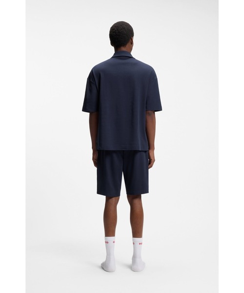 HUGO（ヒューゴ）の「ストレッチコットン ポロシャツ ロゴテープ（ポロシャツ・メンズ・ネイビー・M/L/XL/S）」の4枚目の写真