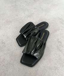 GARAGE OF GOOD CLOTHING | シャーリングフラットサンダル(サンダル)