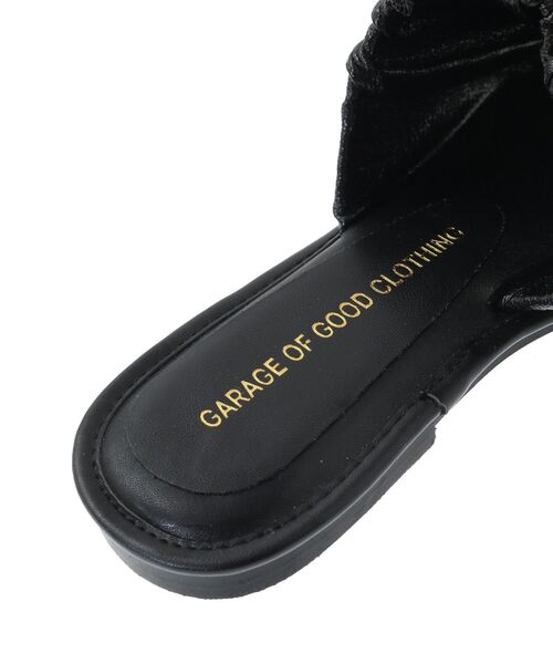 GARAGE OF GOOD CLOTHING(ガレージオブグッドクロージング)の「シャーリングフラットサンダル(サンダル・レディース・ブラック・S)」の13枚目の写真