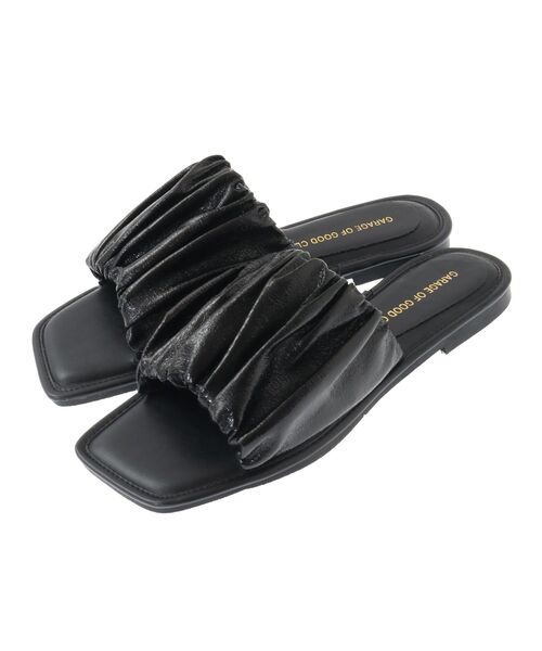 GARAGE OF GOOD CLOTHING(ガレージオブグッドクロージング)の「シャーリングフラットサンダル(サンダル・レディース・ブラック・S)」の16枚目の写真