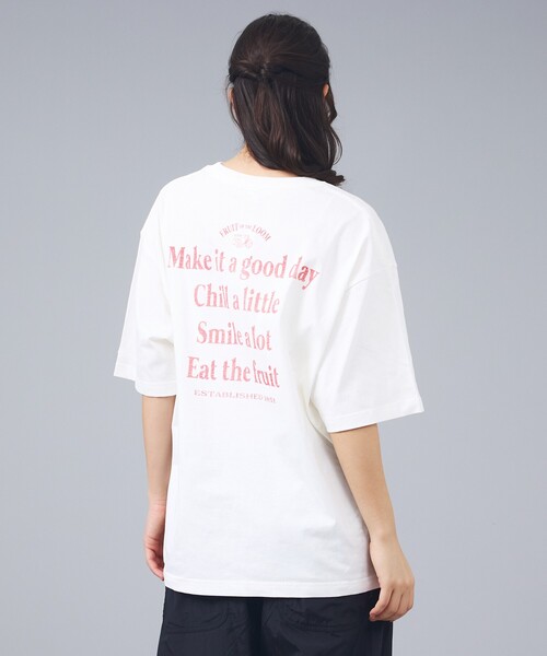 FRUIT OF THE LOOM（フルーツオブザルーム）の「【FRUIT OF THE LOOM/フルーツ・オブ・ザ・ルーム】バックロゴメッセージTシャツ/ユニセックス（Tシャツ/カットソー・メンズ・チャコールグレー/イエロー/ホワイト・M/L）」の6枚目の写真