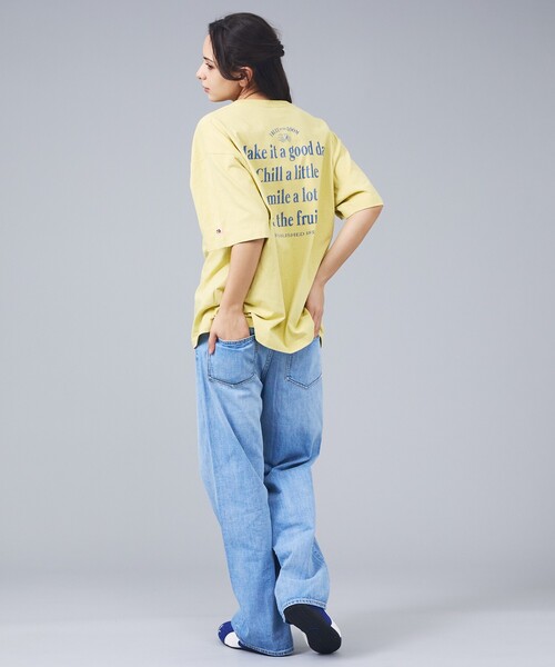 FRUIT OF THE LOOM（フルーツオブザルーム）の「【FRUIT OF THE LOOM/フルーツ・オブ・ザ・ルーム】バックロゴメッセージTシャツ/ユニセックス（Tシャツ/カットソー・メンズ・チャコールグレー/イエロー/ホワイト・M/L）」の11枚目の写真