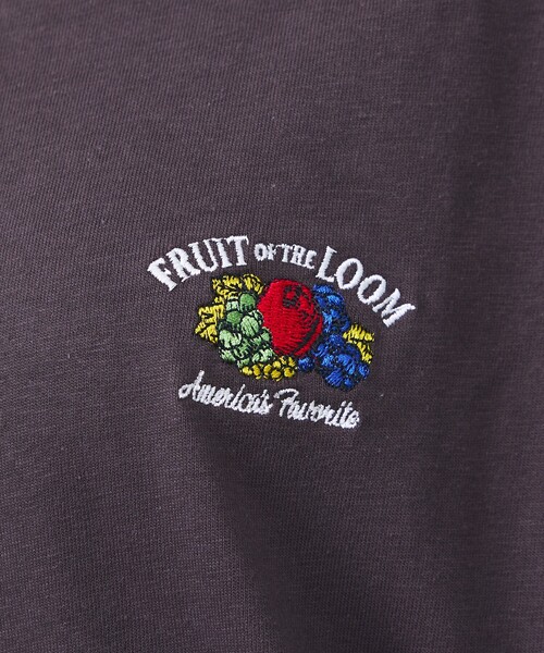 FRUIT OF THE LOOM（フルーツオブザルーム）の「【FRUIT OF THE LOOM/フルーツ・オブ・ザ・ルーム】バックロゴメッセージTシャツ/ユニセックス（Tシャツ/カットソー・メンズ・チャコールグレー/イエロー/ホワイト・M/L）」の16枚目の写真