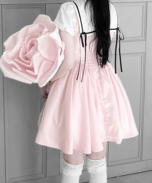 OLIVE des OLIVE(オリーブデオリーブ)の「【インフルエンサー企画】miko doll satin dress(ワンピース・レディース・ブラック/ピンク・FREE)」の9枚目の写真