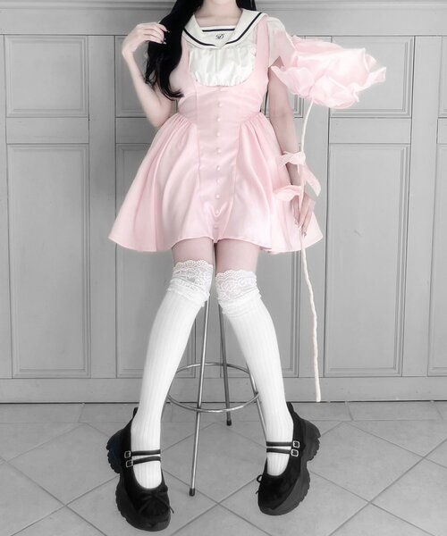 OLIVE des OLIVE(オリーブデオリーブ)の「【インフルエンサー企画】miko doll satin dress(ワンピース・レディース・ブラック/ピンク・FREE)」の10枚目の写真