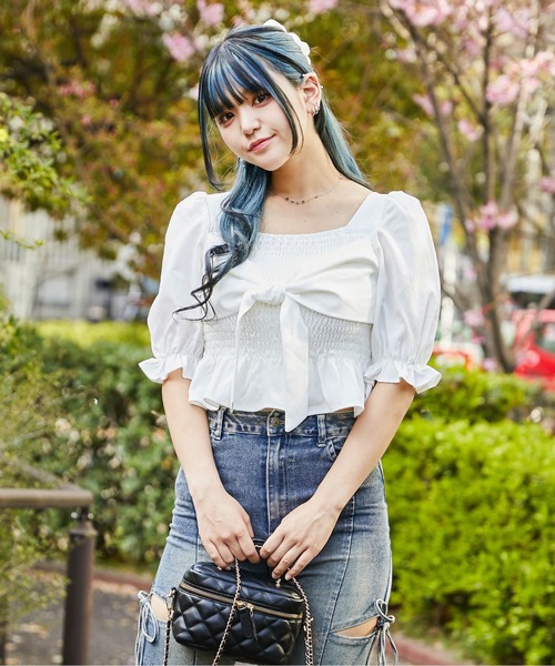 GORGE（ゴージ）の「《フロントリボン×シャーリング》ブラウス／フェミニン／春夏／全3色（シャツ/ブラウス・レディース・オフホワイト/アイボリー系/ブラック・F）」の4枚目の写真