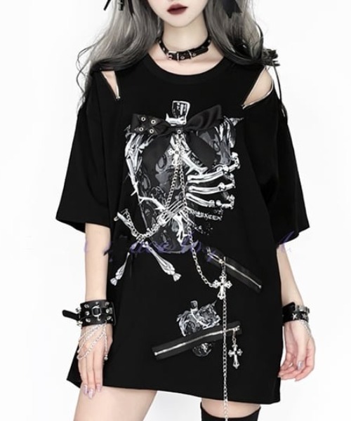 NOVESSEL(ノベセル)の「『AOSPACE/アオスペース』ショルダーZIPイチゴプリントTシャツ(Tシャツ/カットソー・レディース・ブラック×ブルー/ブラック×グレー・FREE)」の3枚目の写真