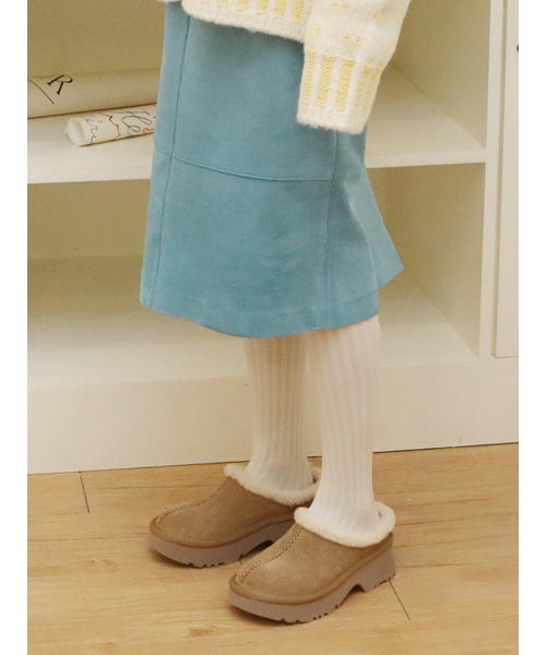 APTO(アプト)の「マッシュルーム 牛革 アグスリッパ AHFU008(ブーツ・レディース・キャメル・MEDIUM/LARGE/SMALL)」の2枚目の写真