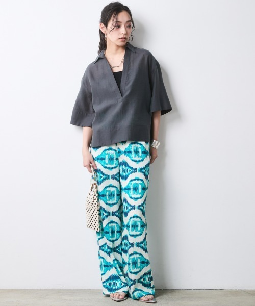 CHIC STYLE(シックスタイル)の「シアー素材ワイドスリーブシャツ<大きいサイズ有>シックスタイル(シャツ/ブラウス・レディース・オフホワイト/ネイビー・4L/5L/3L/LL/L/M)」の21枚目の写真