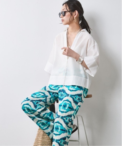CHIC STYLE(シックスタイル)の「シアー素材ワイドスリーブシャツ<大きいサイズ有>シックスタイル(シャツ/ブラウス・レディース・オフホワイト/ネイビー・4L/5L/3L/LL/L/M)」の5枚目の写真