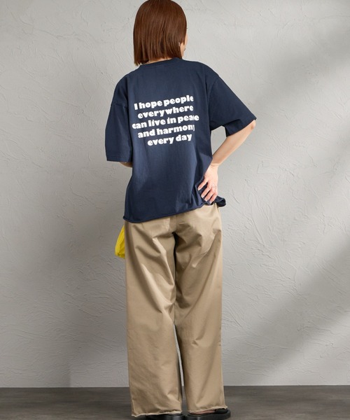 FUNG（ファング）の「[FUNG/ファング] PEACE ALWAYS カットオフ プリントTシャツ（Tシャツ/カットソー・レディース・ネイビー/ホワイト・M）」の11枚目の写真