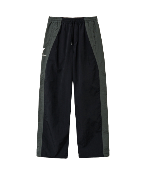 YALE(イェール)の「ブルドッグス トラックパンツ_ブラック(スウェットパンツ・レディース・その他・SMALL/MEDIUM/LARGE/X-LARGE)」の3枚目の写真