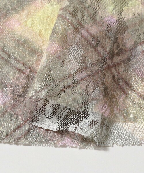 Ray BEAMS(レイビームス)の「taottao / Lace Off Shoulder Top(Tシャツ/カットソー・レディース・グレー・SMALL)」の7枚目の写真