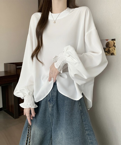 ONEP STAR(ワンピスター)の「スモッキング袖バックボタンブラウス(シャツ/ブラウス・レディース・ホワイト/ブラック/ベージュ/ブラウン・MEDIUM/LARGE/X-LARGE)」の6枚目の写真