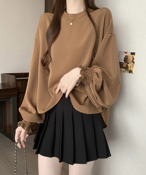 ONEP STAR(ワンピスター)の「スモッキング袖バックボタンブラウス(シャツ/ブラウス・レディース・ホワイト/ブラック/ベージュ/ブラウン・MEDIUM/LARGE/X-LARGE)」の17枚目の写真