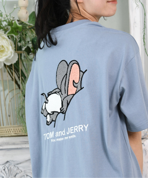 Tom＆Jerry（トムアンドジェリー）の「【neos】TOM&JERRY トTOM&JERRY トムとジェリー Tシャツ レディース メンズ 刺繍 ワッペン バックプリント ルーズシルエット 半袖 ビッグT サガラ刺繍 ユニセックス（Tシャツ/カットソー・レディース・サックスブルー/ホワイト/キナリ/スミクロ・MEDIUM/LARGE/X-LARGE）」の4枚目の写真
