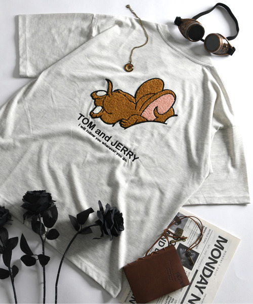 Tom＆Jerry（トムアンドジェリー）の「【neos】TOM&JERRY トTOM&JERRY トムとジェリー Tシャツ レディース メンズ 刺繍 ワッペン バックプリント ルーズシルエット 半袖 ビッグT サガラ刺繍 ユニセックス（Tシャツ/カットソー・レディース・サックスブルー/ホワイト/キナリ/スミクロ・MEDIUM/LARGE/X-LARGE）」の12枚目の写真