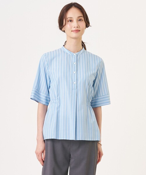 J.PRESS Ladies(J.プレス レディス)の「【シーンレスに活躍】セルロースカラミストライプ バンドカラー ブラウス(シャツ/ブラウス・レディース・ホワイト系1/ネイビー系1/スカイブルー系1・XS)」の2枚目の写真