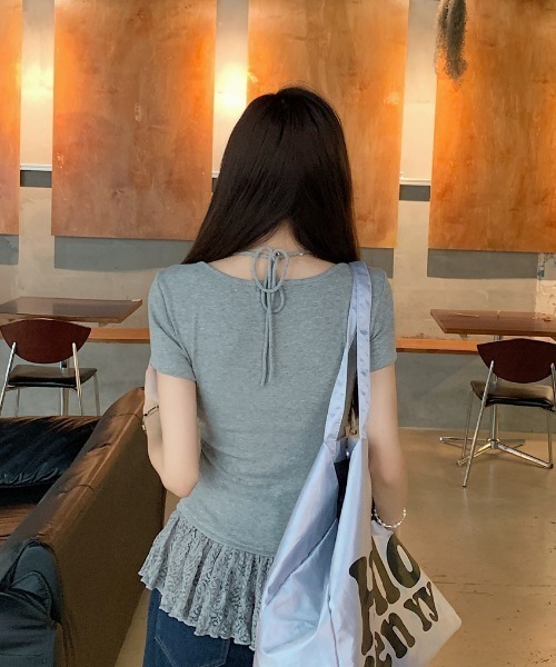 AMAJI(アマジ)の「ホルターネック スクエアネック レース 半袖Tシャツ(シャツ/ブラウス・レディース・グレー/ホワイト・LARGE/X-LARGE/SMALL/MEDIUM)」の6枚目の写真