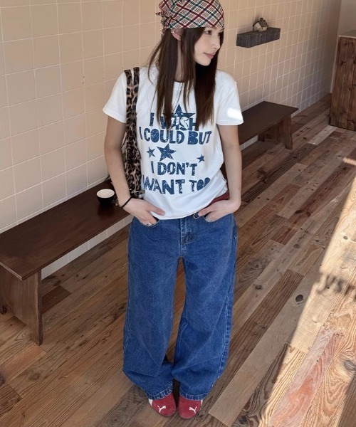AVYL(アヴィル)の「ヴィンテージライク スターロゴコンパクトTシャツ(Tシャツ/カットソー・レディース・ホワイト/ブラック・M)」の14枚目の写真