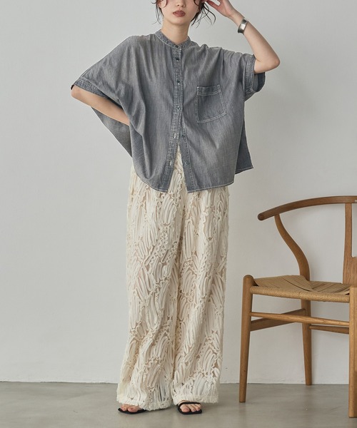 hunch(ハンチ)の「シアーデニム オーバー半袖シャツ(シャツ/ブラウス・レディース・ダークグレー/ライトブルー/ブルー・FREE)」の17枚目の写真