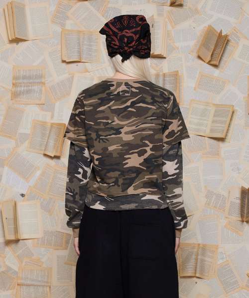 UNALLOYED(アナロイド)の「レイヤードスリーブカモTシャツ / ベージュ(Tシャツ/カットソー・メンズ・その他・SMALL/MEDIUM)」の3枚目の写真