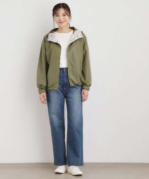 LAURA ASHLEY（ローラアシュレイ）の「【大人気!収納用トートバッグ付き】ペニーウェル グローヴ柄 ショート レインコート（その他アウター・レディース・カーキ系/ベージュ系その他3/ブルー系その他2・00）」の5枚目の写真