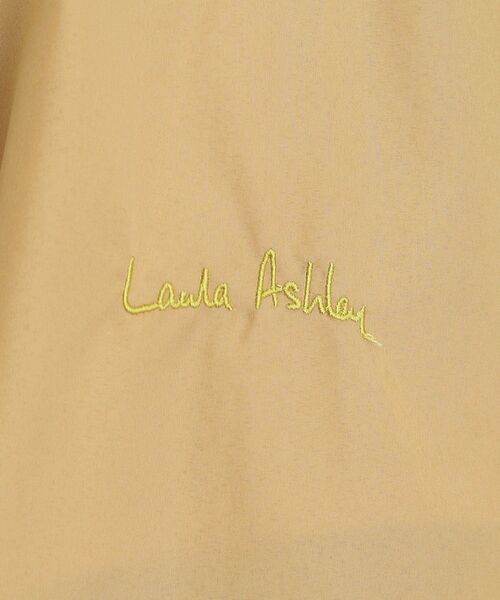 LAURA ASHLEY（ローラアシュレイ）の「【大人気!収納用トートバッグ付き】ペニーウェル グローヴ柄 ショート レインコート（その他アウター・レディース・カーキ系/ベージュ系その他3/ブルー系その他2・00）」の13枚目の写真