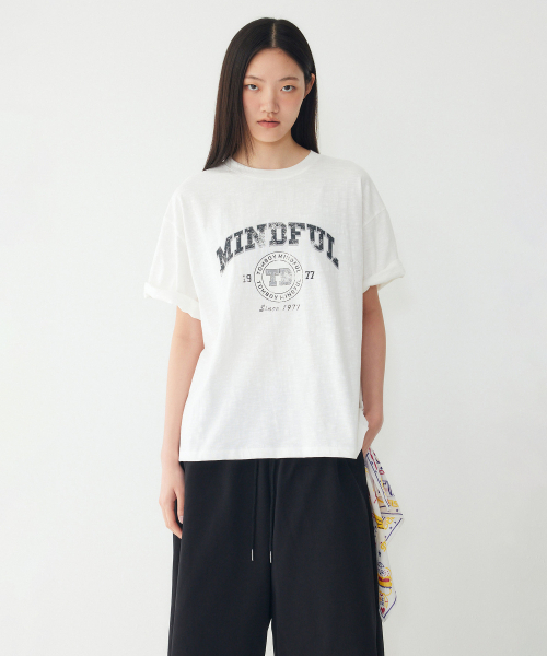 STUDIO TOMBOY(スタジオトムボーイ)の「マインドフルグラフィックピグメントTシャツ_オフホワイト 91F6222784(Tシャツ/カットソー・レディース・オフホワイト・OS)」の1枚目の写真
